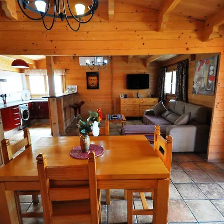 Holiday home Con Piscina Privada Solo Familias *
