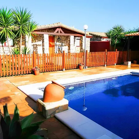 Con Piscina Privada Solo Familias