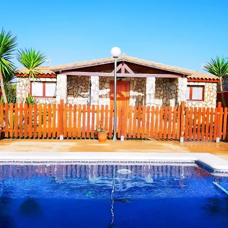 Holiday home Con Piscina Privada Solo Familias *
