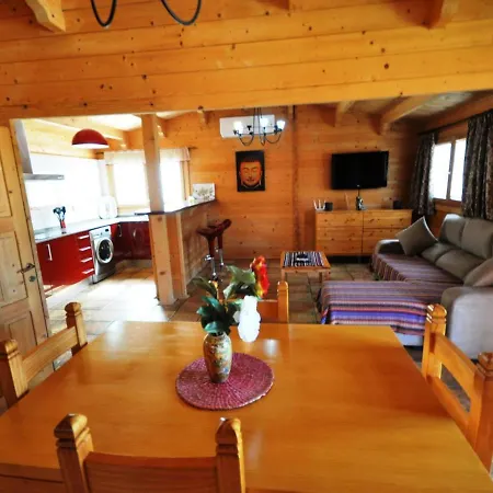 Holiday home Con Piscina Privada Solo Familias
