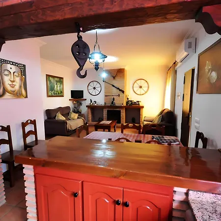 Holiday home Con Piscina Privada Solo Familias