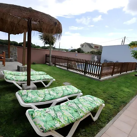 Con Piscina Privada Solo Familias Holiday home