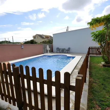 Con Piscina Privada Solo Familias *