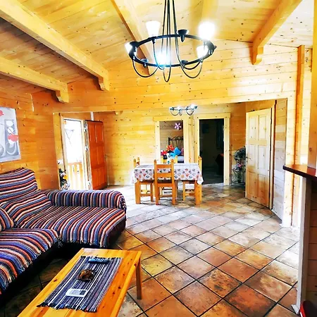 Holiday home Con Piscina Privada Solo Familias