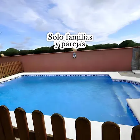 Con Piscina Privada Solo Familias *